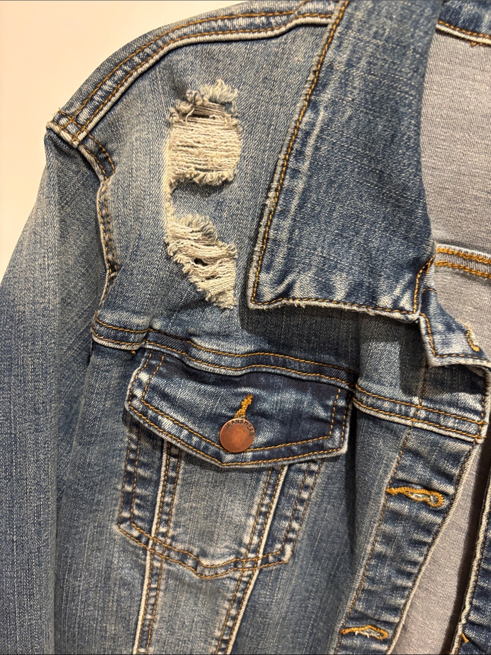 C&C  Distressed Jean Jacket - Picture 4 of 7